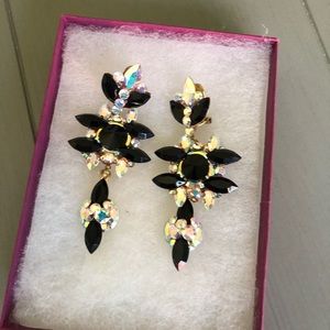 Stunning AB/Black Pageant Prom Earrings